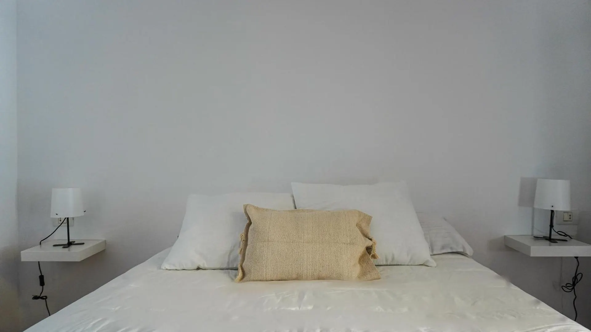 Blue Coast Apartment With Pool & Wifi Arona   Arona (Tenerife)